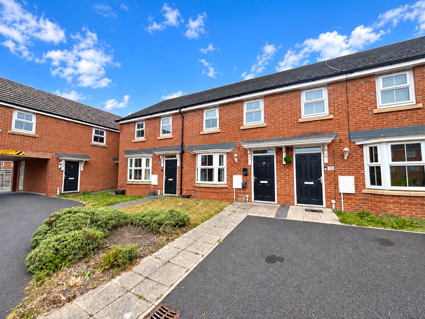 Three Bedrooms / Unfurnished / Driveway / EV Charge Point