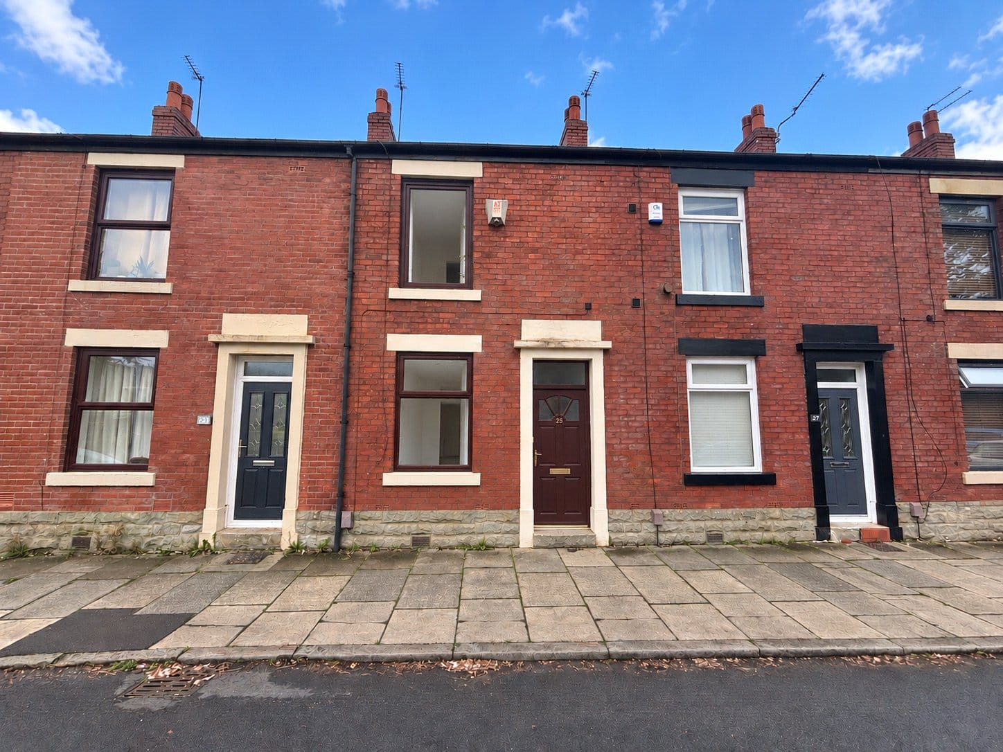 Two Bedrooms / Unfurnished / Patio